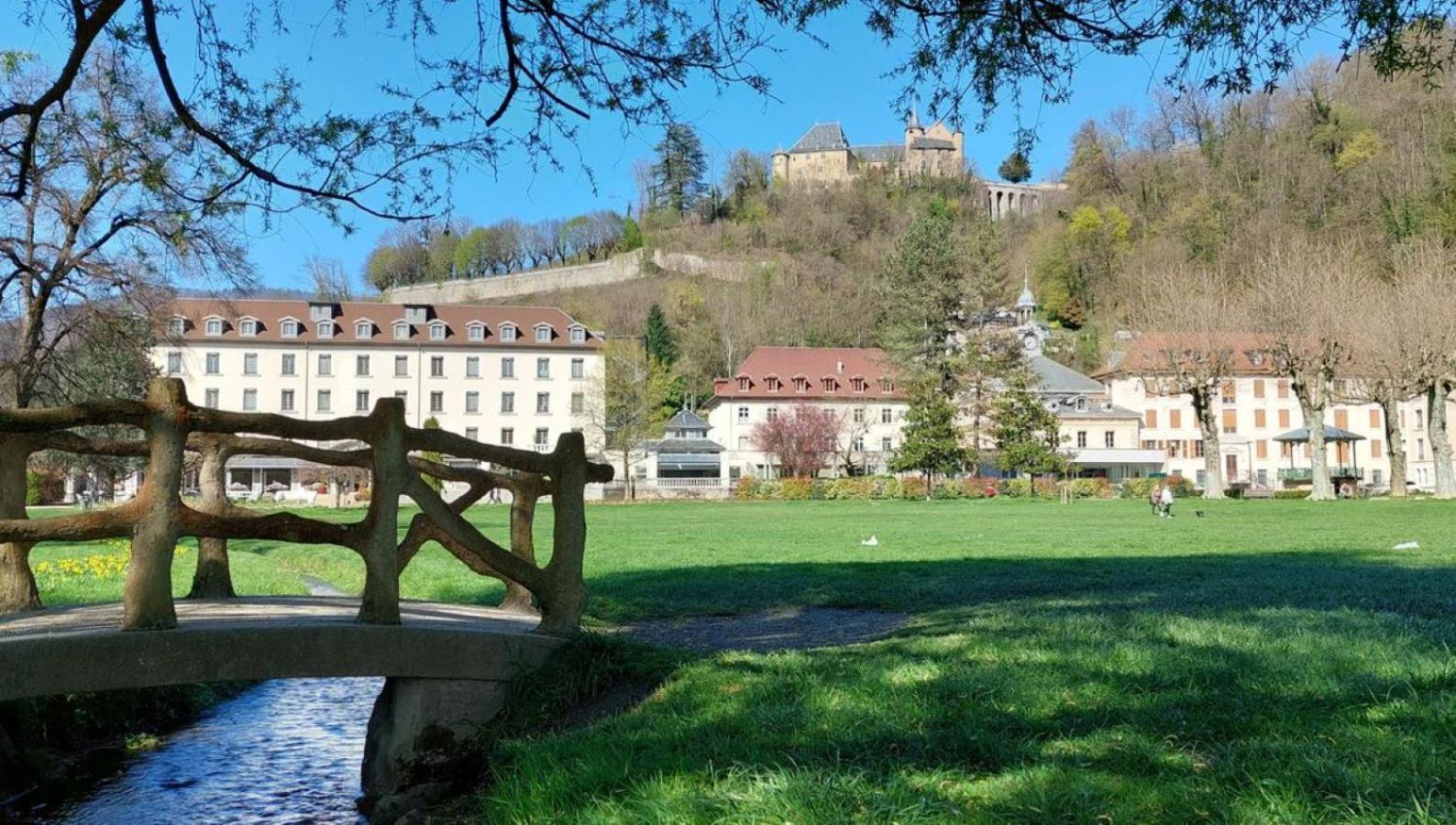 Le T2 Douillet D'Uriage - Residence Le Louvre - Cure Thermale Uriage- Proche Chamrousse - Jusqu'A 3 Personnes - Region Agreable En Toute Saison Vaulnaveys-le-Haut ภายนอก รูปภาพ